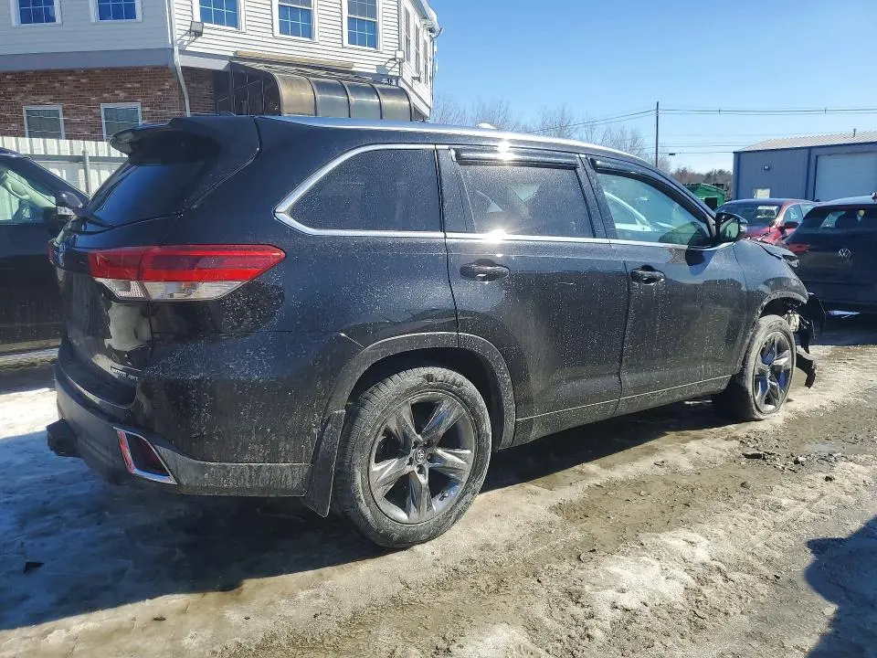 2018 TOYOTA HIGHLANDER LIMITED PLATINUM  