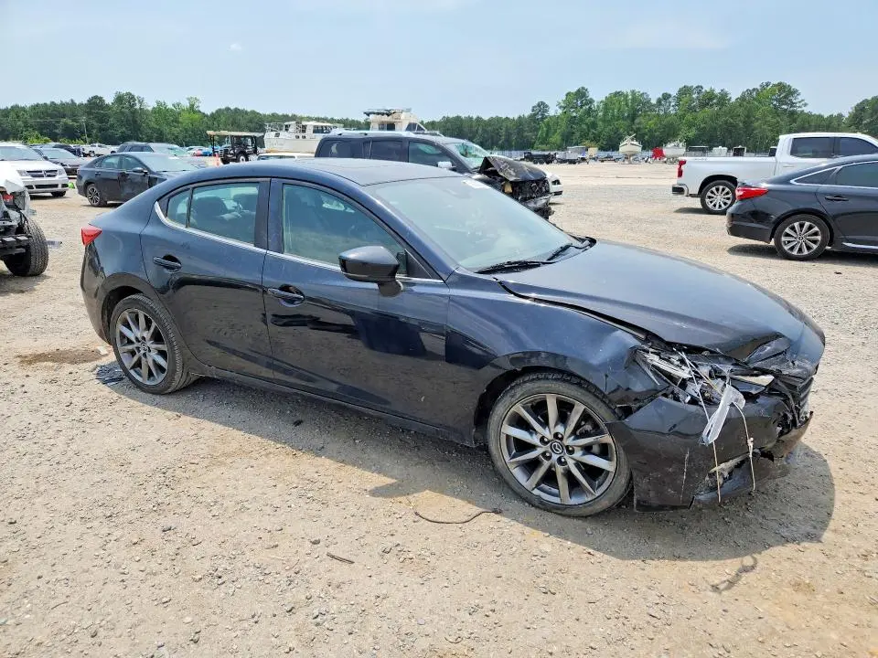 2018 MAZDA 3 GRAND TOURING  