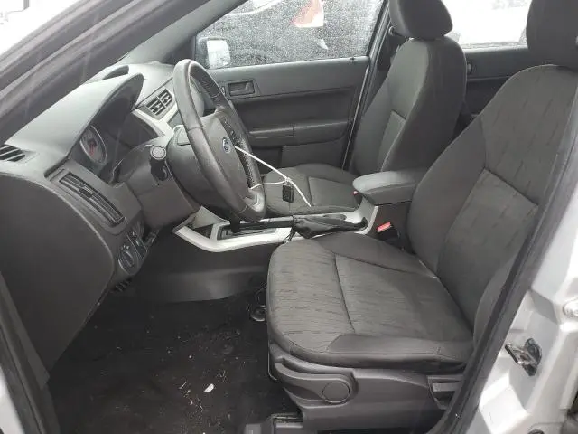 2011 FORD FOCUS SE  