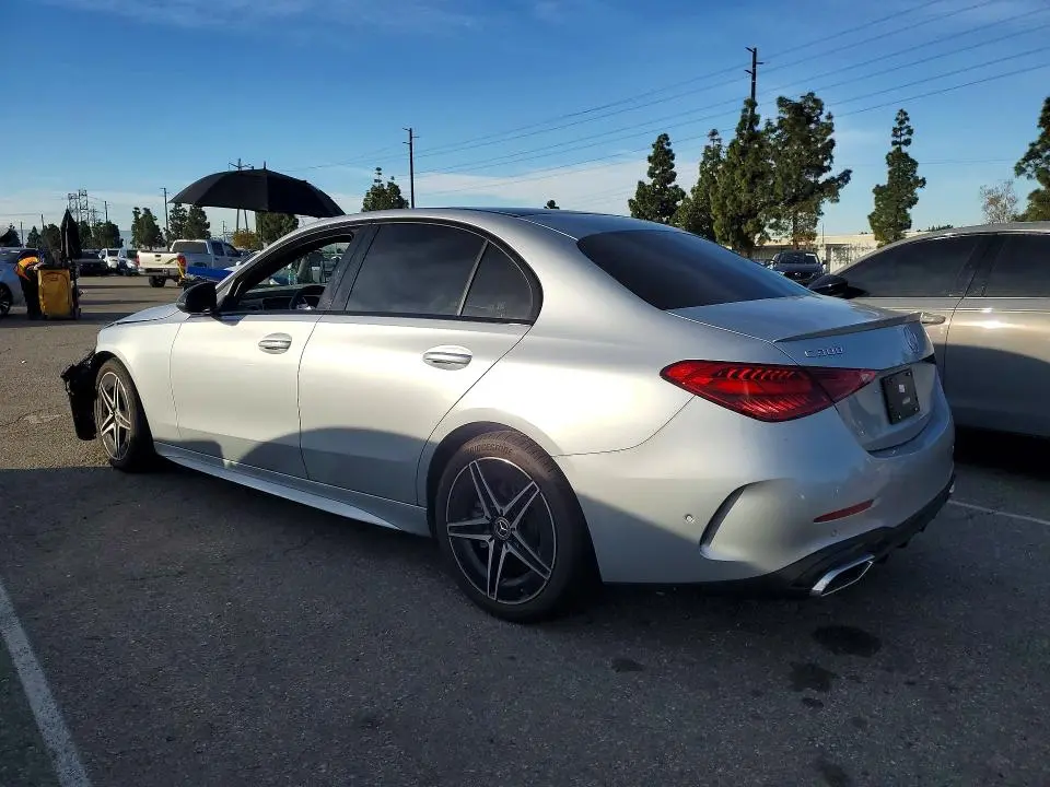 2025 MERCEDES-BENZ C 300  