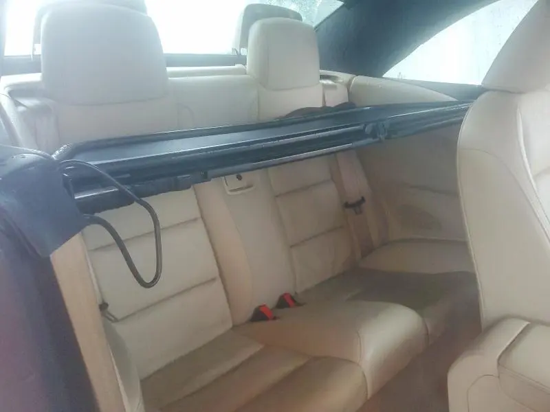 2010 VOLKSWAGEN EOS LUX  