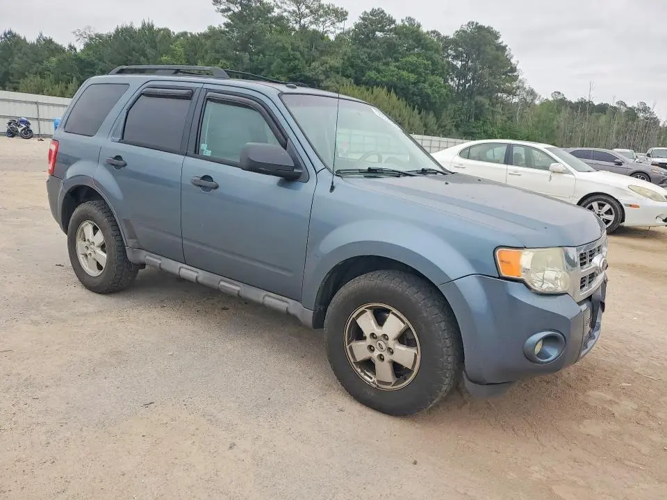 2012 FORD ESCAPE XLT  
