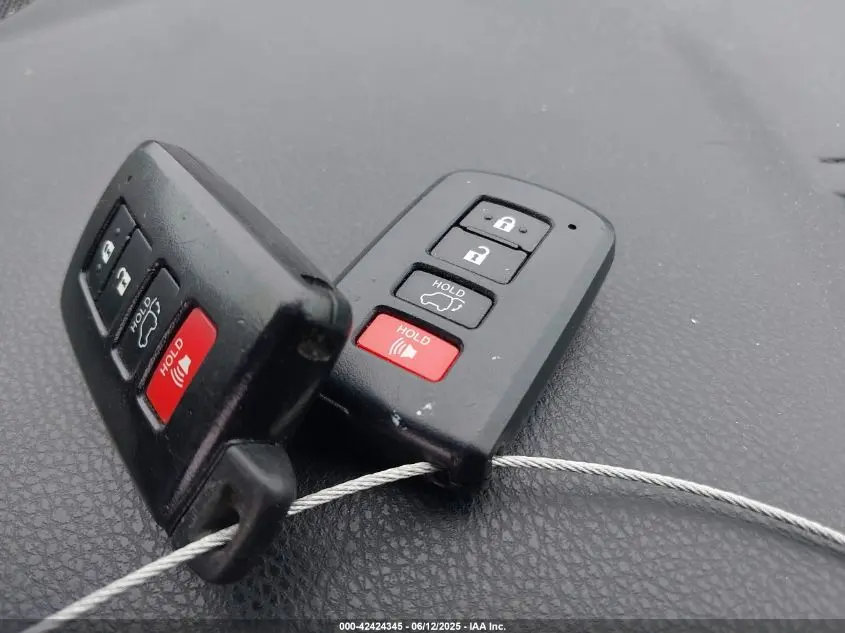 2015 TOYOTA HIGHLANDER LIMITED V6