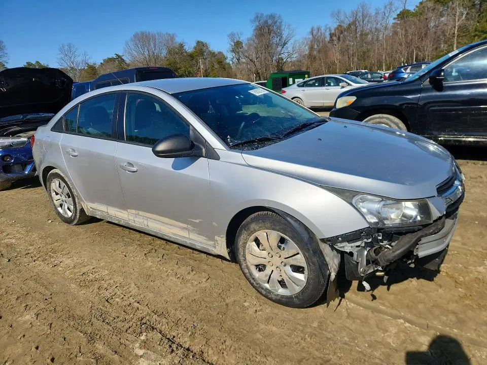 2015 CHEVROLET CRUZE LS  