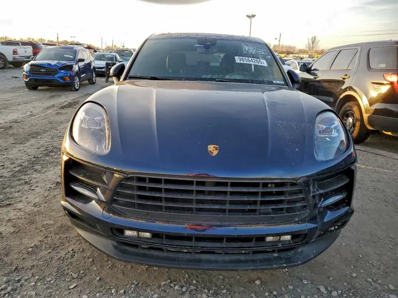 2019 PORSCHE MACAN   