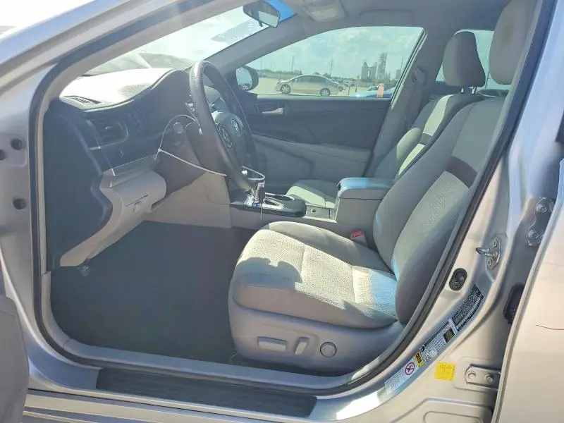 2014 TOYOTA CAMRY LE  
