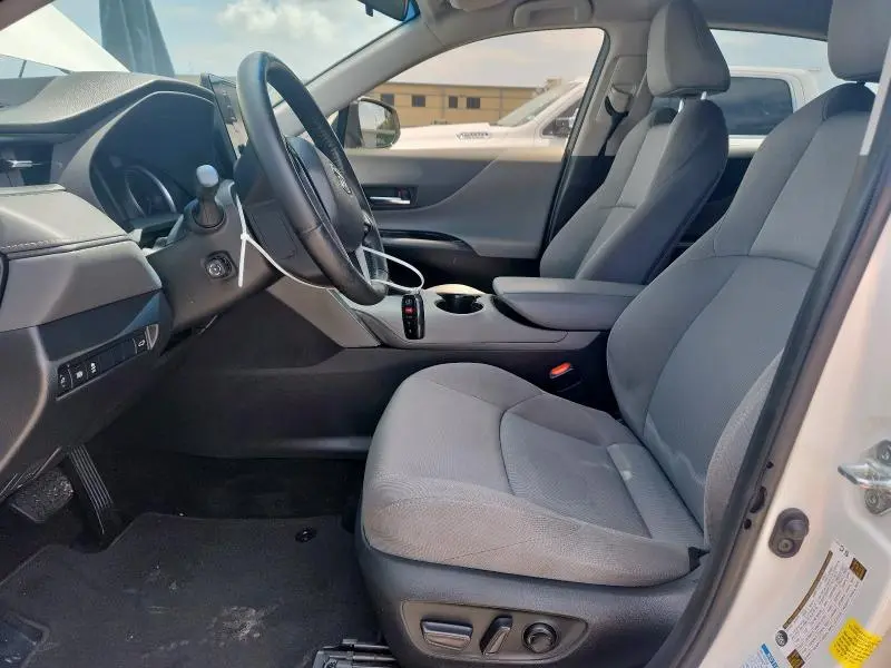 2021 TOYOTA VENZA LE  