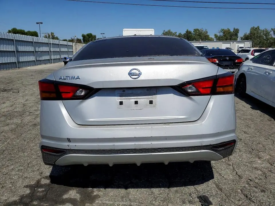 2022 NISSAN ALTIMA S  