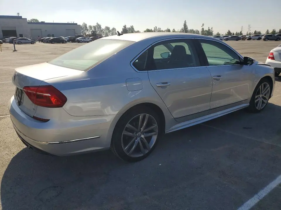 2016 VOLKSWAGEN PASSAT S  