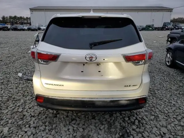 2014 TOYOTA HIGHLANDER XLE  