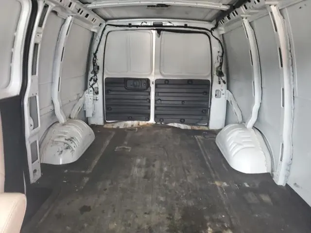 2017 CHEVROLET EXPRESS G2500   