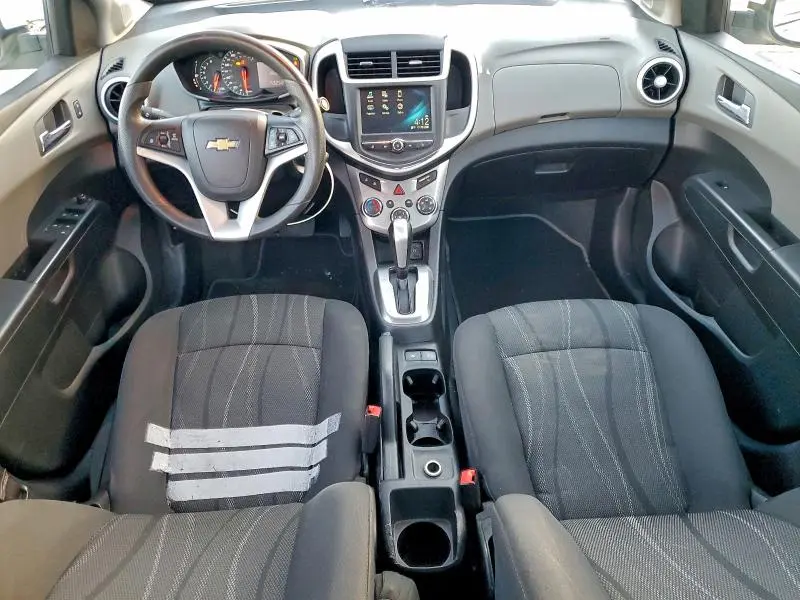 2017 CHEVROLET SONIC LT  