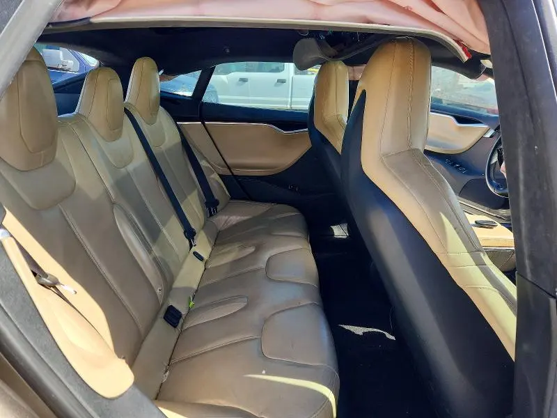 2015 TESLA MODEL S 85  