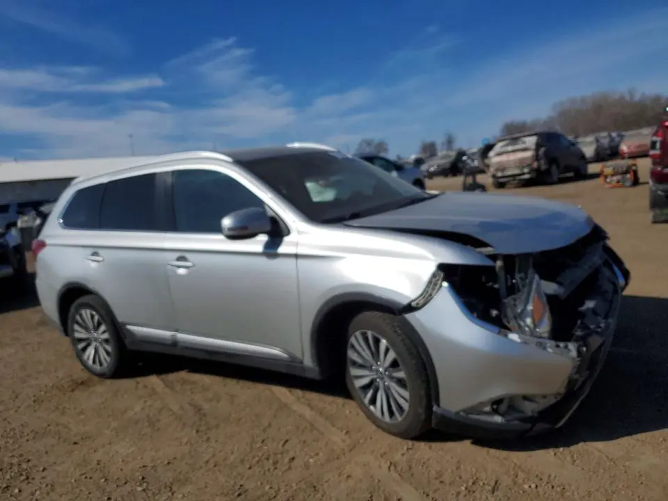 2020 MITSUBISHI OUTLANDER SE  