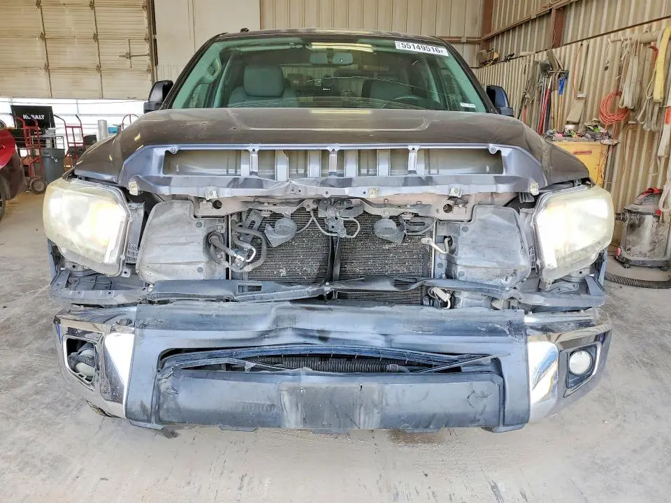 2015 TOYOTA TUNDRA CREWMAX SR5  