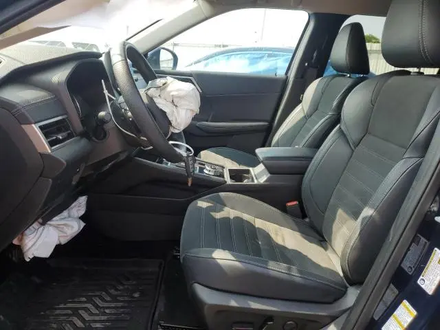 2024 MITSUBISHI OUTLANDER SE  