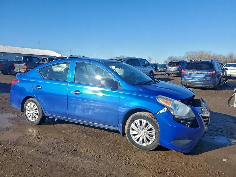2015 NISSAN VERSA S  