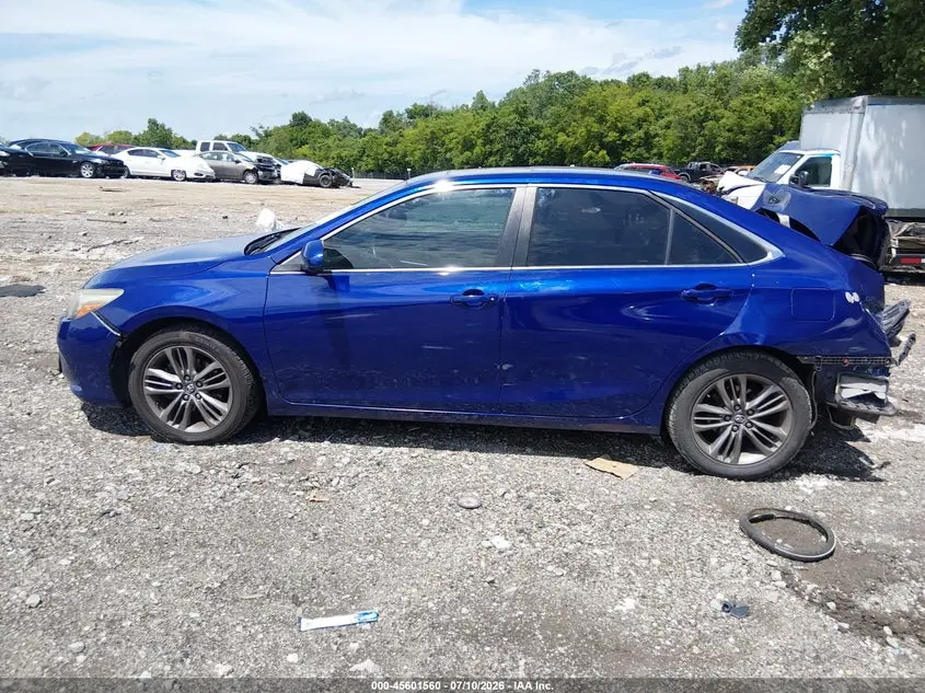 2016 TOYOTA CAMRY SE