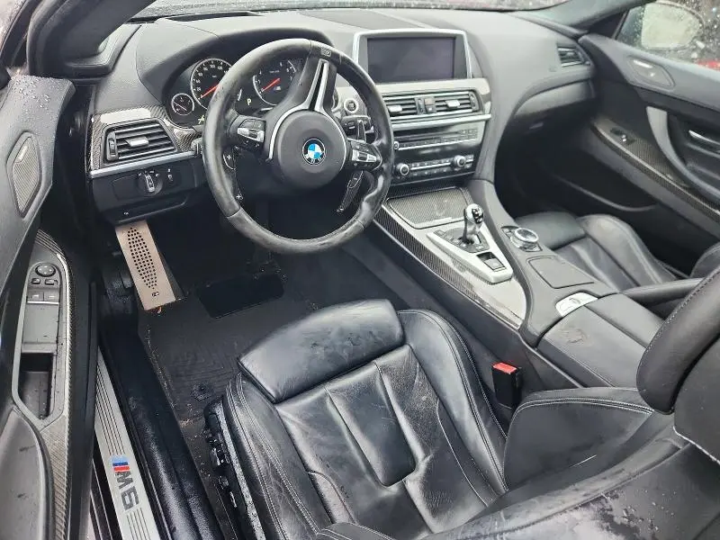 2015 BMW M6   