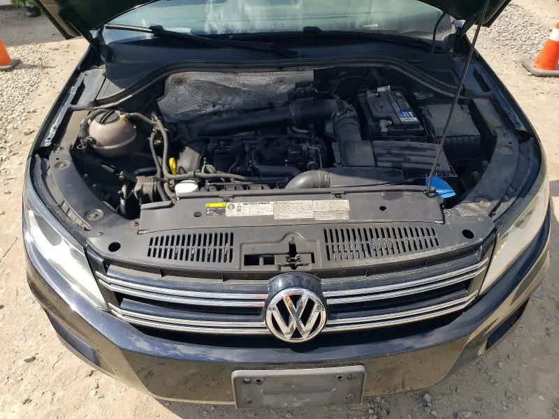 2015 VOLKSWAGEN TIGUAN S  