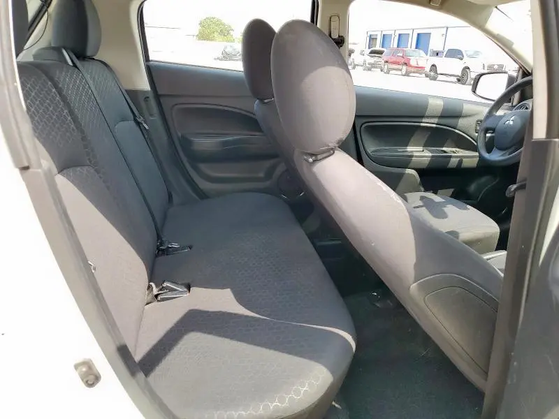 2015 MITSUBISHI MIRAGE DE  