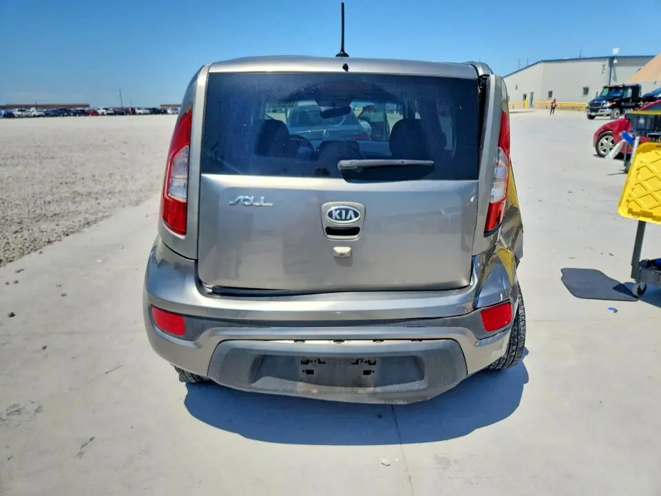 2012 KIA SOUL +  