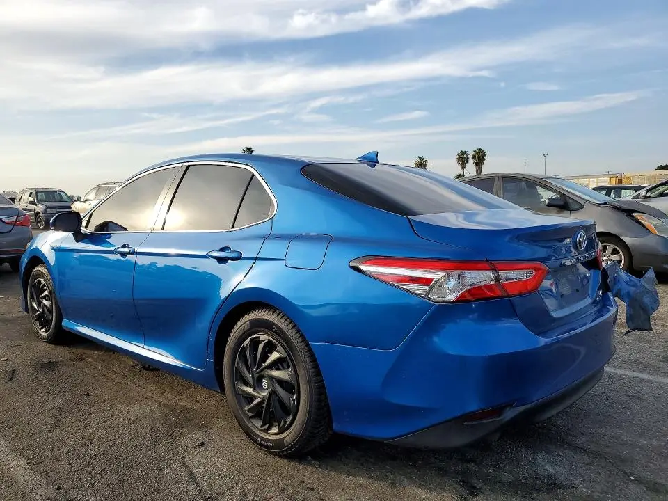 2020 TOYOTA CAMRY LE  