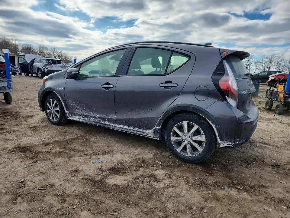 2019 TOYOTA PRIUS C L  