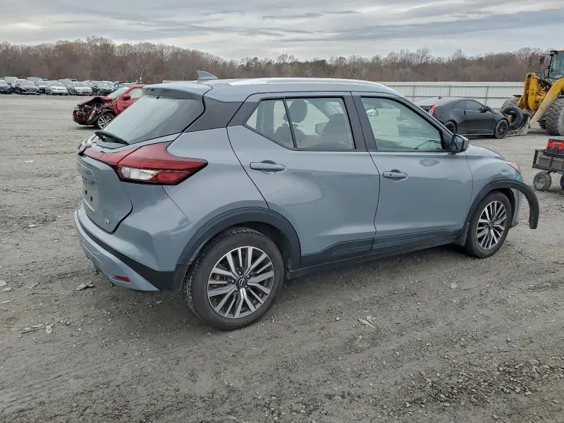 2023 NISSAN KICKS SV  