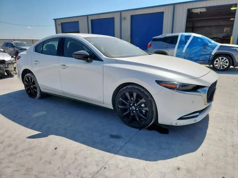 2023 MAZDA 3 PREMIUM PLUS  
