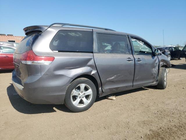 2014 TOYOTA SIENNA LE