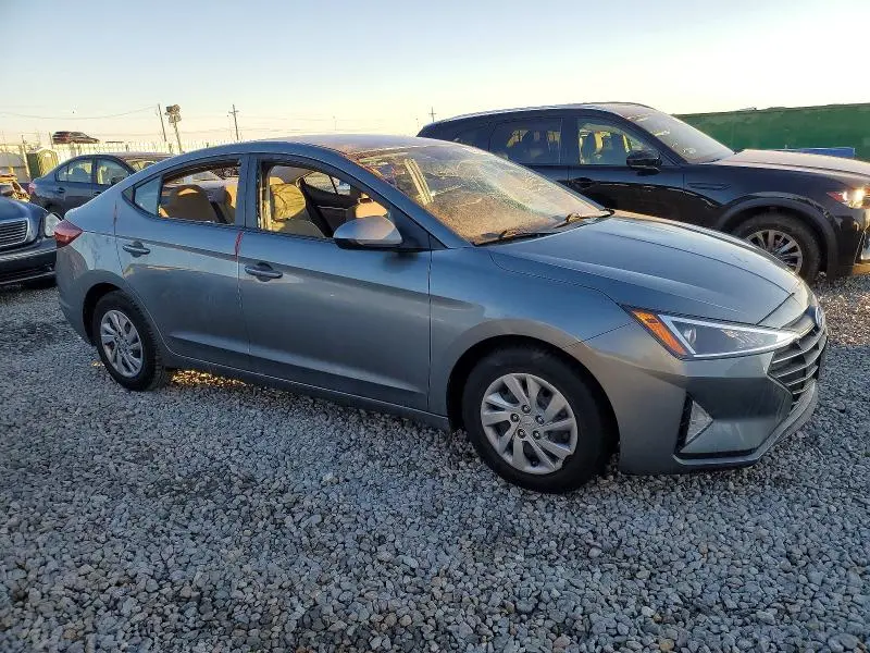 2019 HYUNDAI ELANTRA SE  