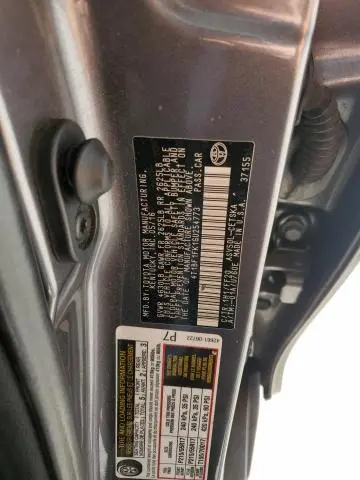 2016 TOYOTA CAMRY LE  