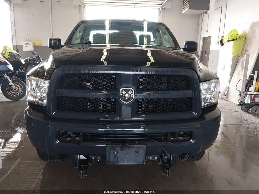 2018 RAM 2500 TRADESMAN  4X4 8' BOX
