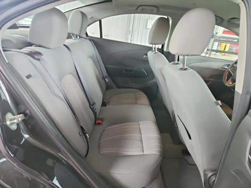 2015 CHEVROLET SONIC LT  