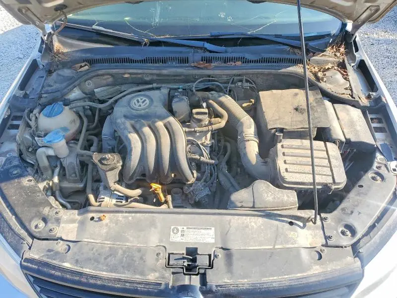 2011 VOLKSWAGEN JETTA BASE  