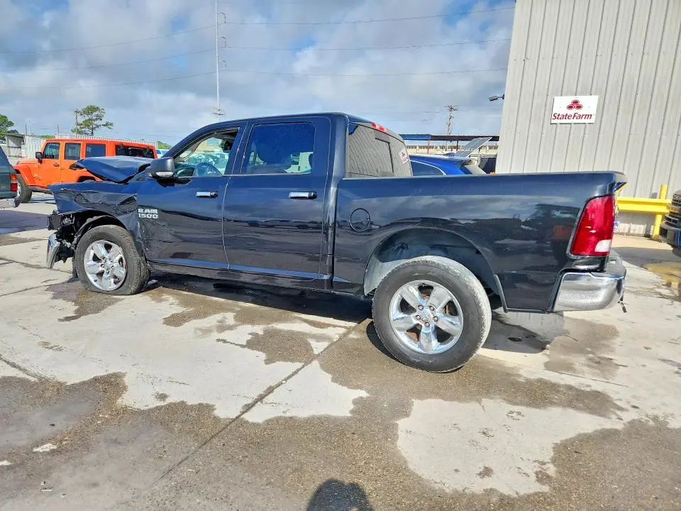 2017 RAM 1500 SLT  