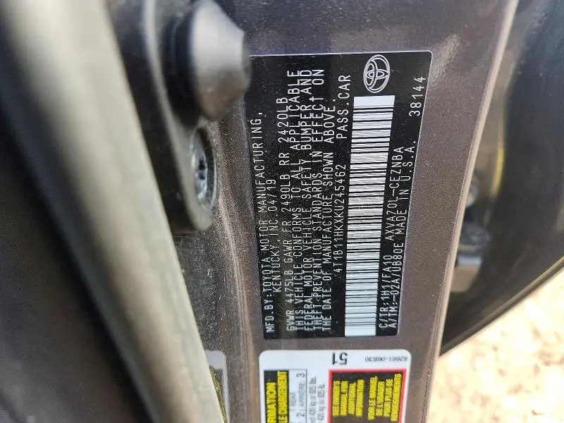 2019 TOYOTA CAMRY LE  