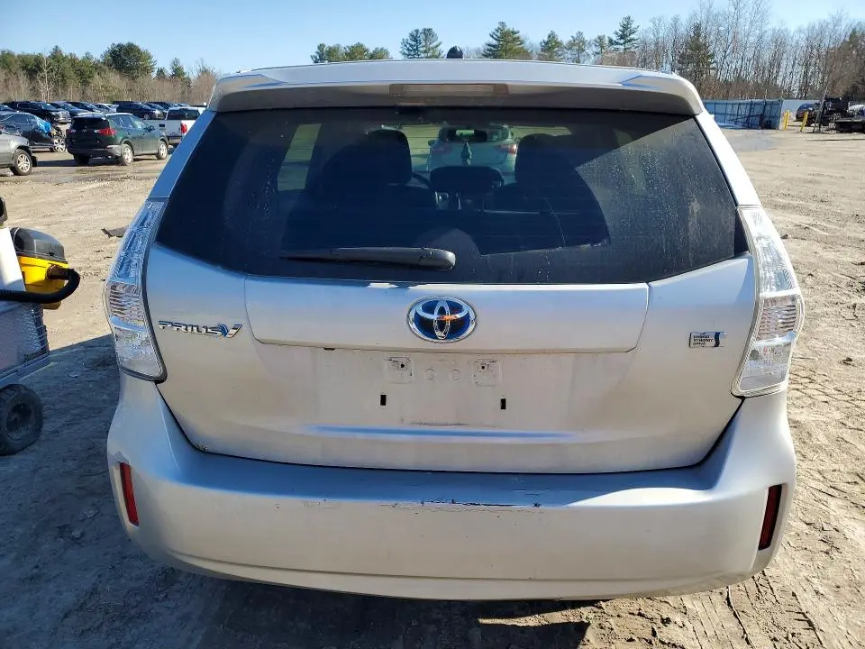 2014 TOYOTA PRIUS V TWO  