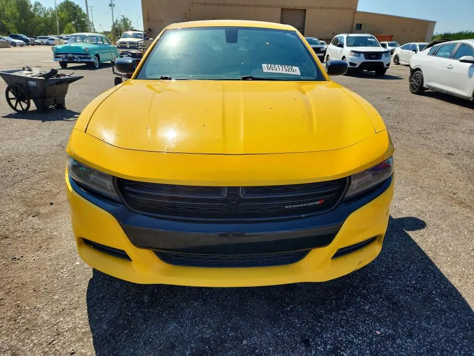 2017 DODGE CHARGER SE  