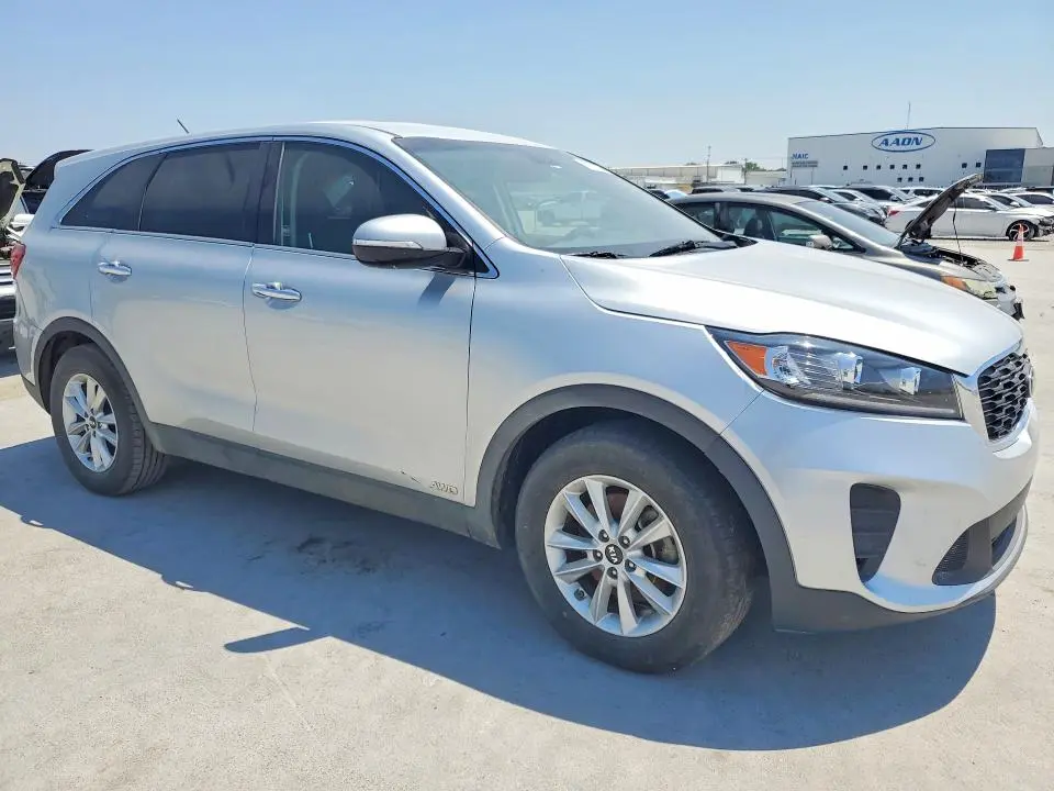 2019 KIA SORENTO LX V6  