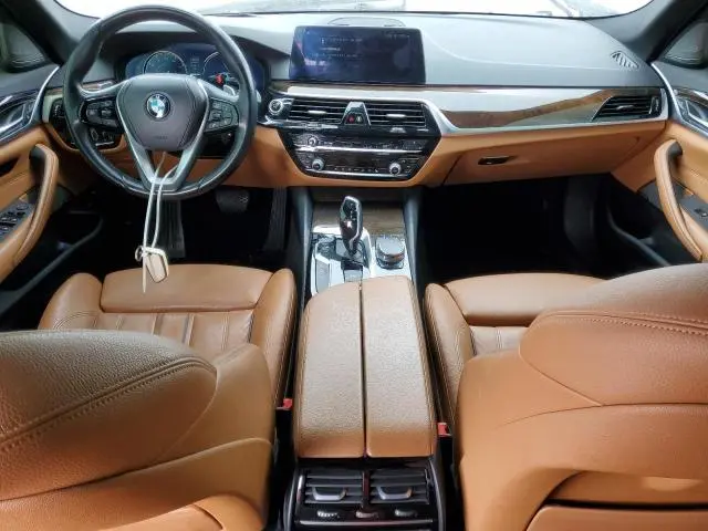 2018 BMW 530E 