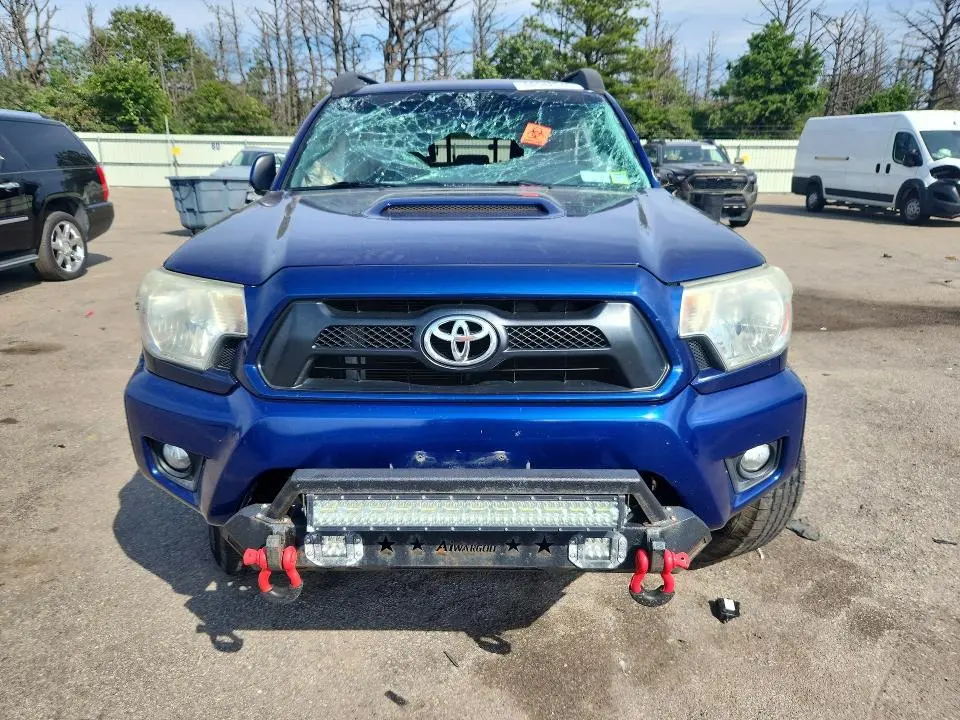 2015 TOYOTA TACOMA V6  