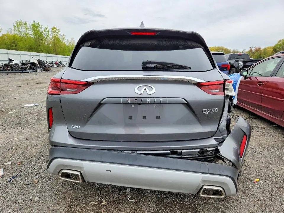 2019 INFINITI QX50 LUXE  