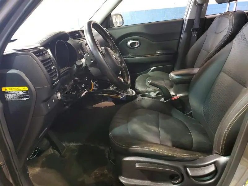 2015 KIA SOUL +  