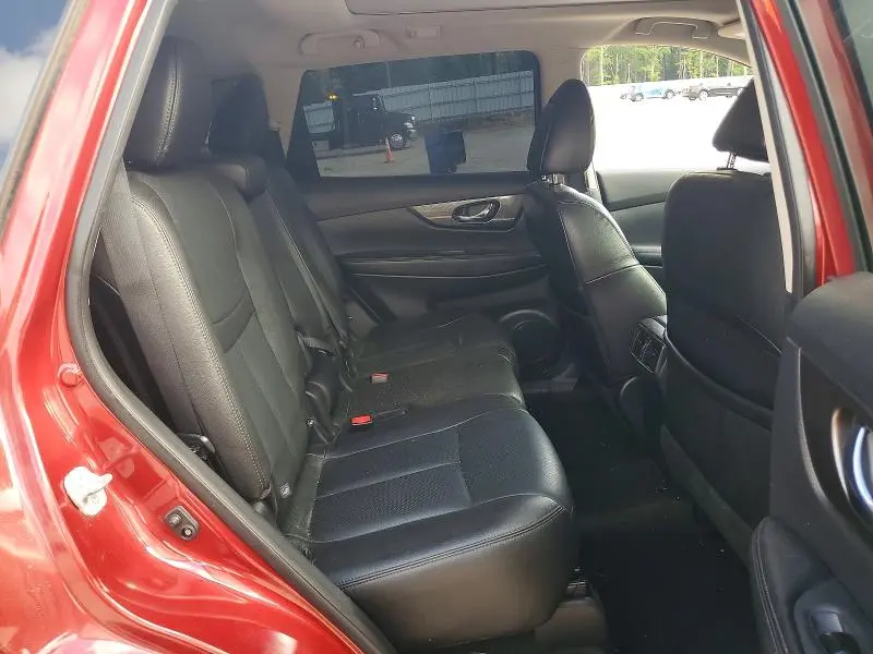2016 NISSAN ROGUE SL  