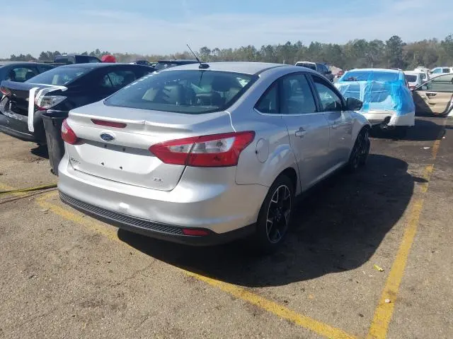 2012 FORD FOCUS SEL