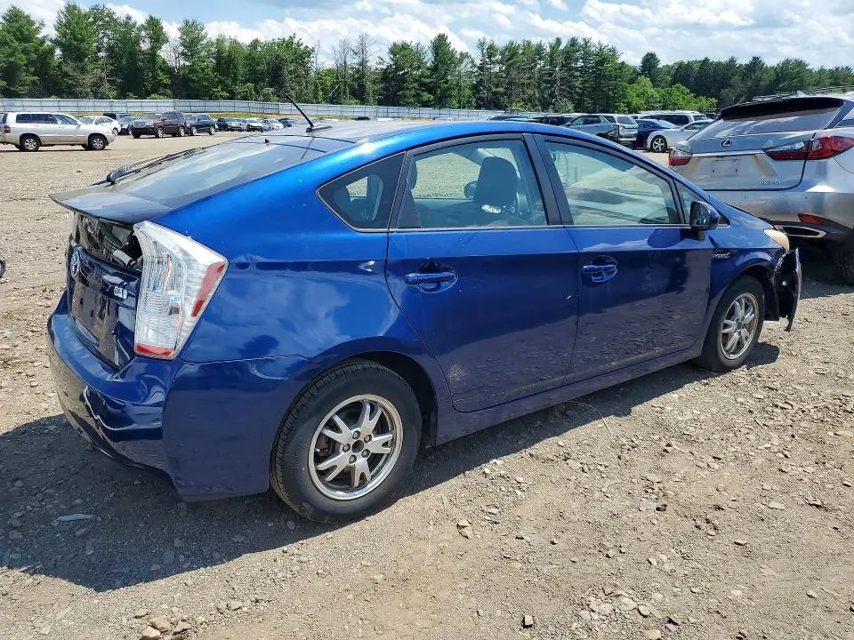 2011 TOYOTA PRIUS TWO  