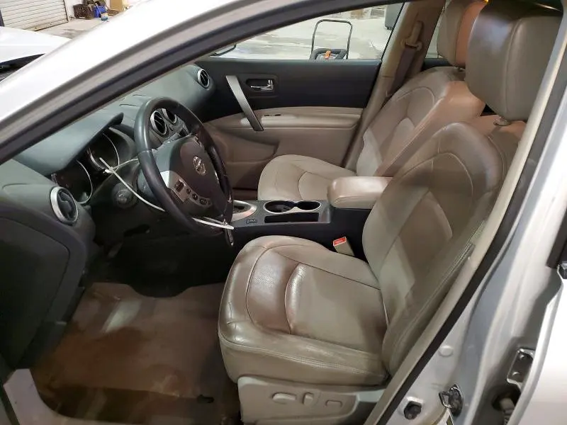 2010 NISSAN ROGUE S  