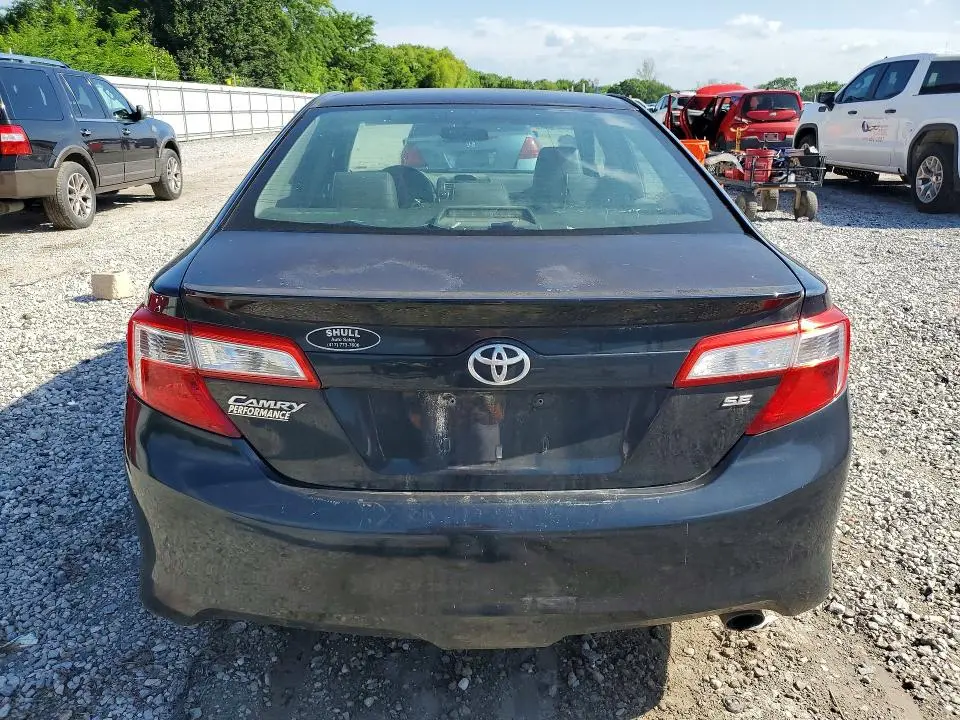 2012 TOYOTA CAMRY SE  